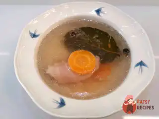 Смачний бульйон з індейки