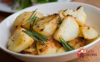 Смажена Молода Картопля З Каперсами, Часником Та Розмарином