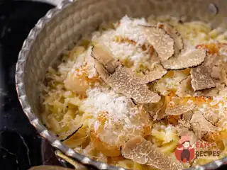 Орзо з гребінцями та трюфелем