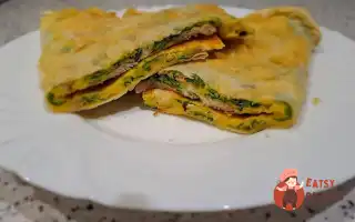 Швидкий Сніданок Із Лаваша Та Яєць Зі Шпинатом І Курячим М’яСом