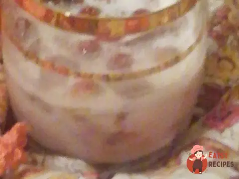 Кумис із суничним пюре