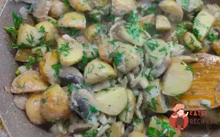 Молода Картопля З Грибами Та Вершками