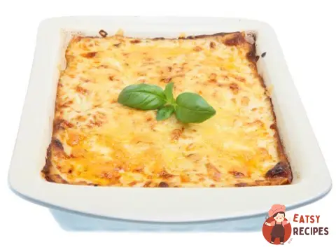 Лазання з куркою, білими грибами, грюєром та білим вином