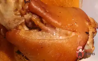 Свиняча Рулька, Маринована В Колі