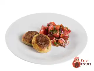 Курячі котлети з кабачком та зеленим горошком