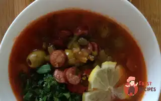 Солянка З Копченими Ребрами Та Ковбасками