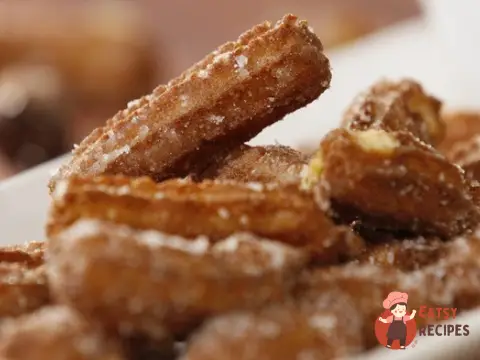 Чуррос із шоколадним соусом
