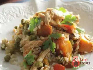 Пряний плов з овочами та індичкою