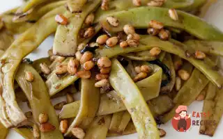 Стручкова Квасоля (Лобі) З Кедровими Горішками Та Базиліком