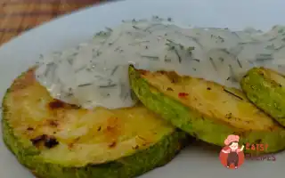 Смажені Кабачки Зі Сметанно-Часниковим Соусом