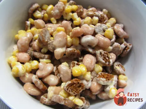 Салат з квасолею, кукурудзою та часником