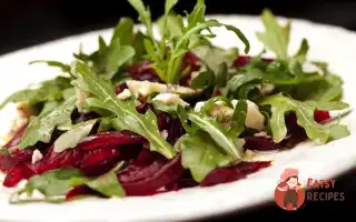 Салат З Буряка З Руколою, Пармезаном Та Кедровими Горішками