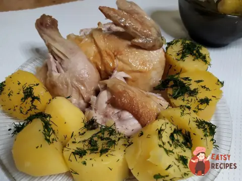 Курка запечена на солі