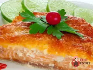 Риба під рисом із цибулею