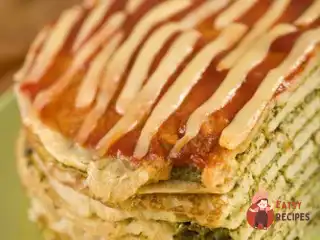 Млинець з травами і грибною начинкою