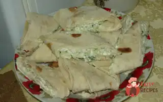 Сир, Редька Та Огірок У Лаваші