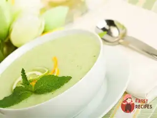 М'ятний фруктовий суп
