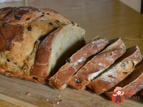 Цибульний хліб на кефірі