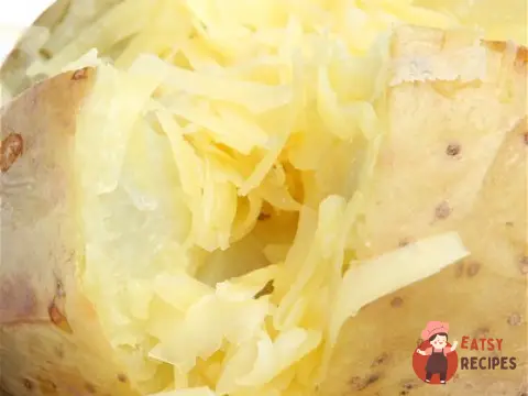 Картопля по-сільському з сиром