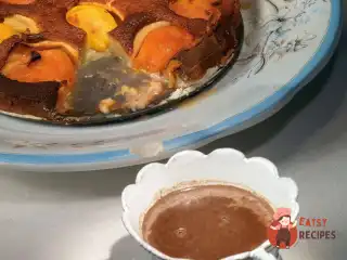 Клафуті з абрикосами та персиками