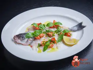 Севіче з сибаси з базиліком