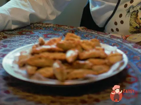 Пиріжки з грибами та рисом