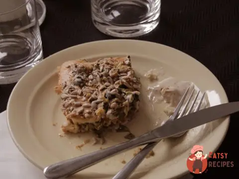 Швидкий курячий пиріг зі стручковою квасолею та рисовим тестом