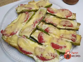 Кабачки з сиром