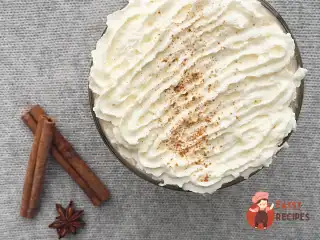 Корична кава латте