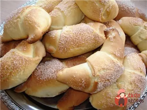 Рогаліки з джемом