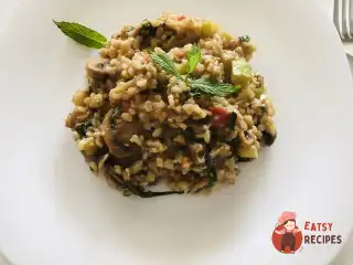 Веганський рис з цукіні та грибами