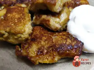 Смажені банани в клярі з гарбузового борошна