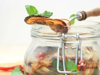 Мариновані цукіні з часником та м'ятою (Zucchini a Scapece)