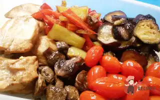 Курка, Запечена З Перцем, Баклажанами Та Чері