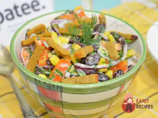 Салат із червоної квасолі з кукурудзою