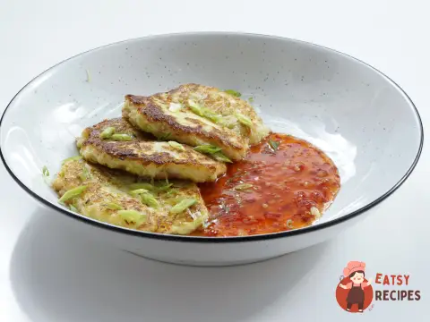 Кабачкові оладки з беконом