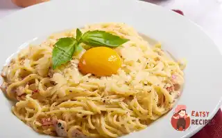 Спагетті Карбонару З Беконом Та Яйцем