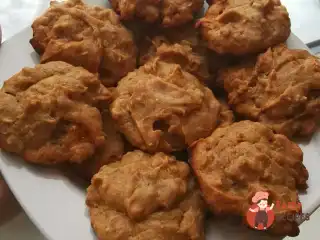 Печиво з хурмою та волоськими горіхами