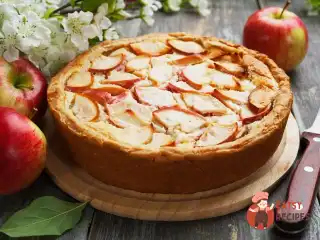 Грушево-яблучний пиріг