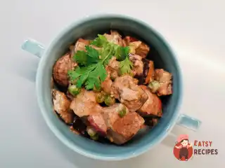 Печінка з овочами