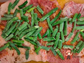 Крок 8: Свинячий рулет з овочами