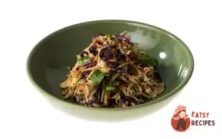 Коулсло З Рваною Куркою Та Арахісовою Заправкою
