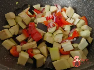 Крок 7: Яловичина з овочами