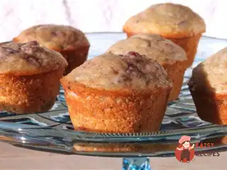 Зимові мафіни з журавлиною та горіхами