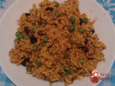 Рис із зеленим горошком (Масала харі матар пулау)