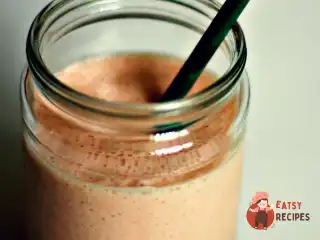 Бананово-полуничний смузі