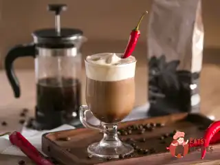 Кава з перцем та морозивом