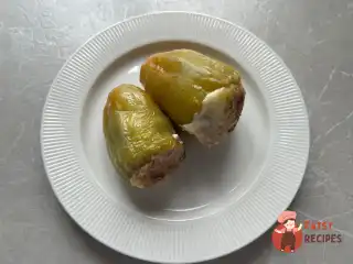 Фаршировані перці з рисом