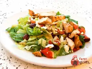 Салат з курки по-грецьки