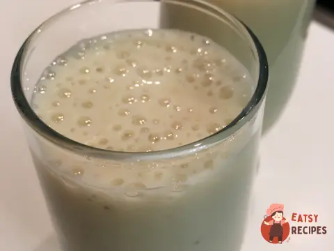 Банановий смузі з кефіром
